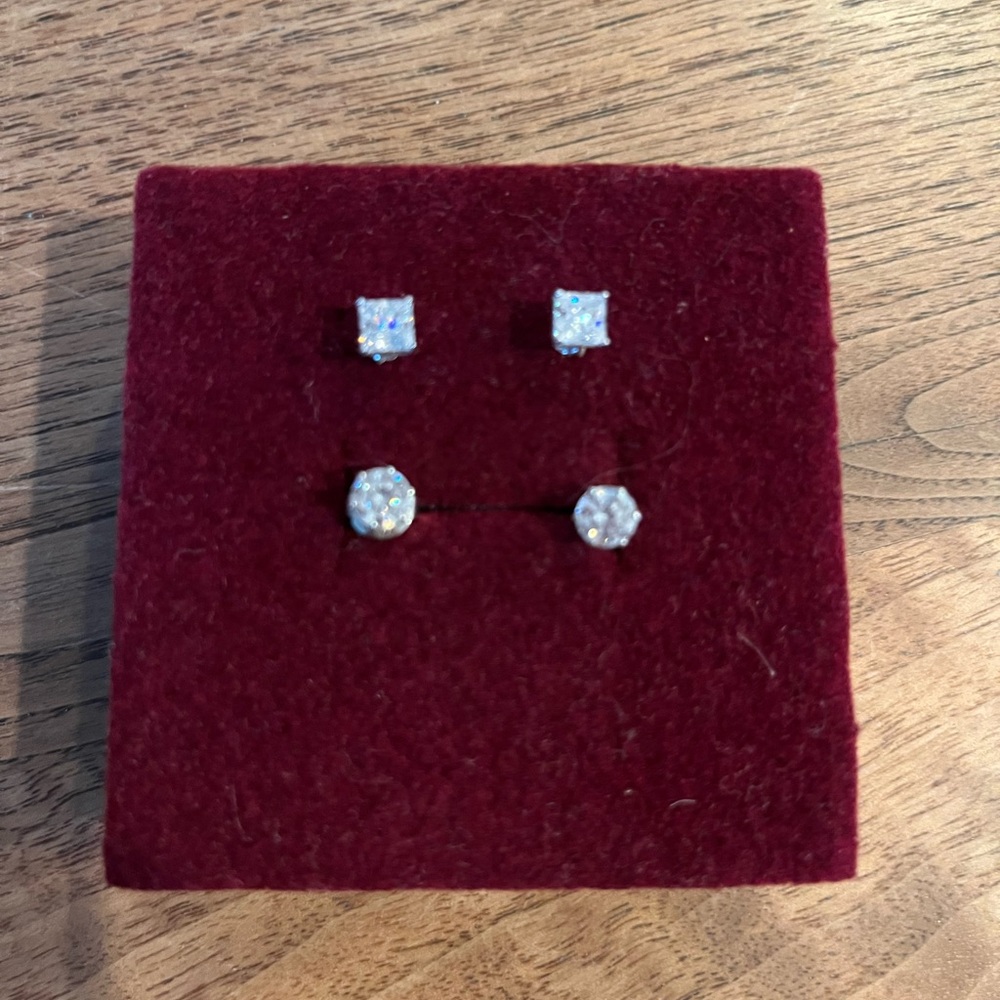 Cubic zirconium earrings